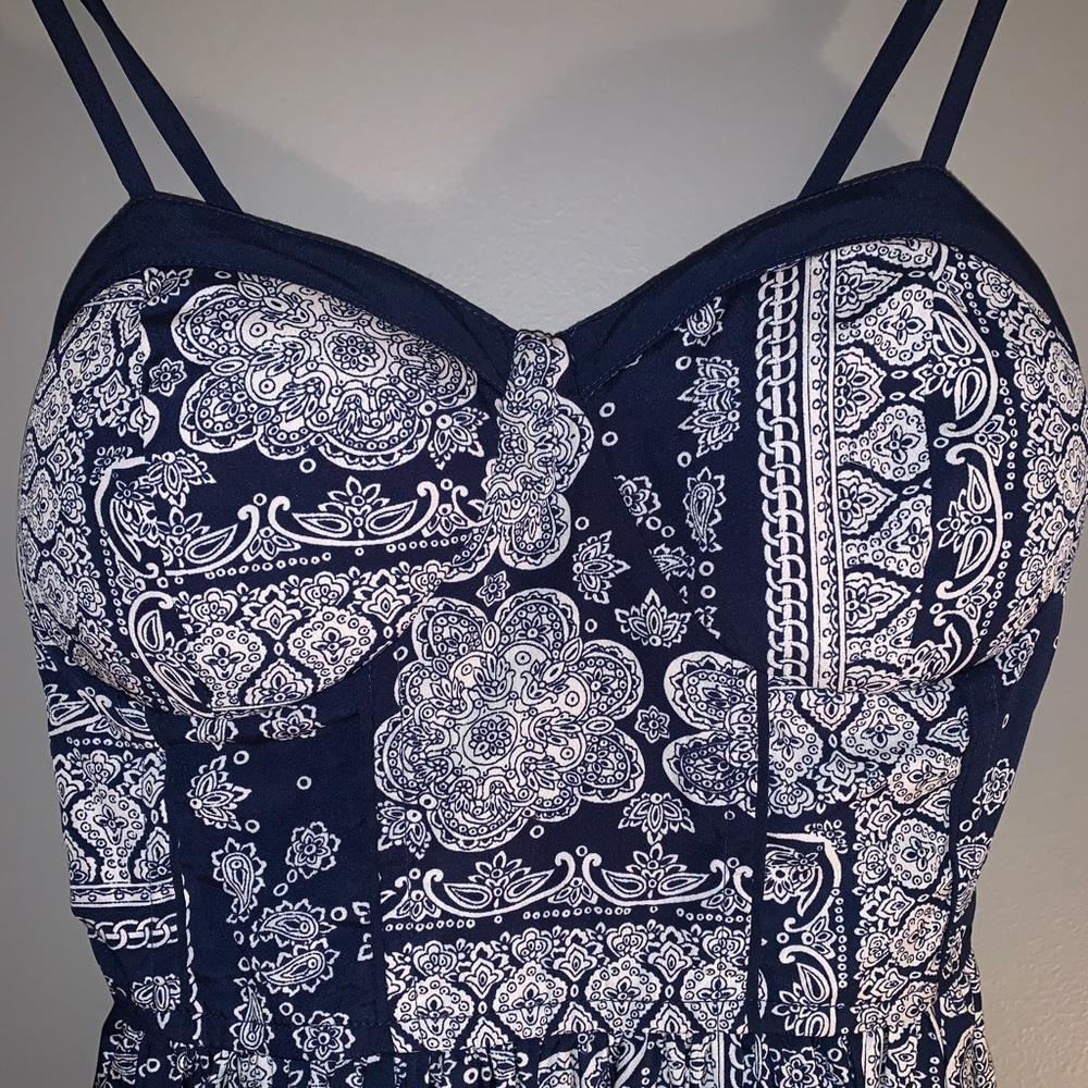 Dress - Picture 4 of 5